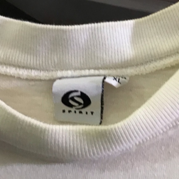 NWOT Beautiful America Sweatshirt in Size XL - Picture 3 of 3